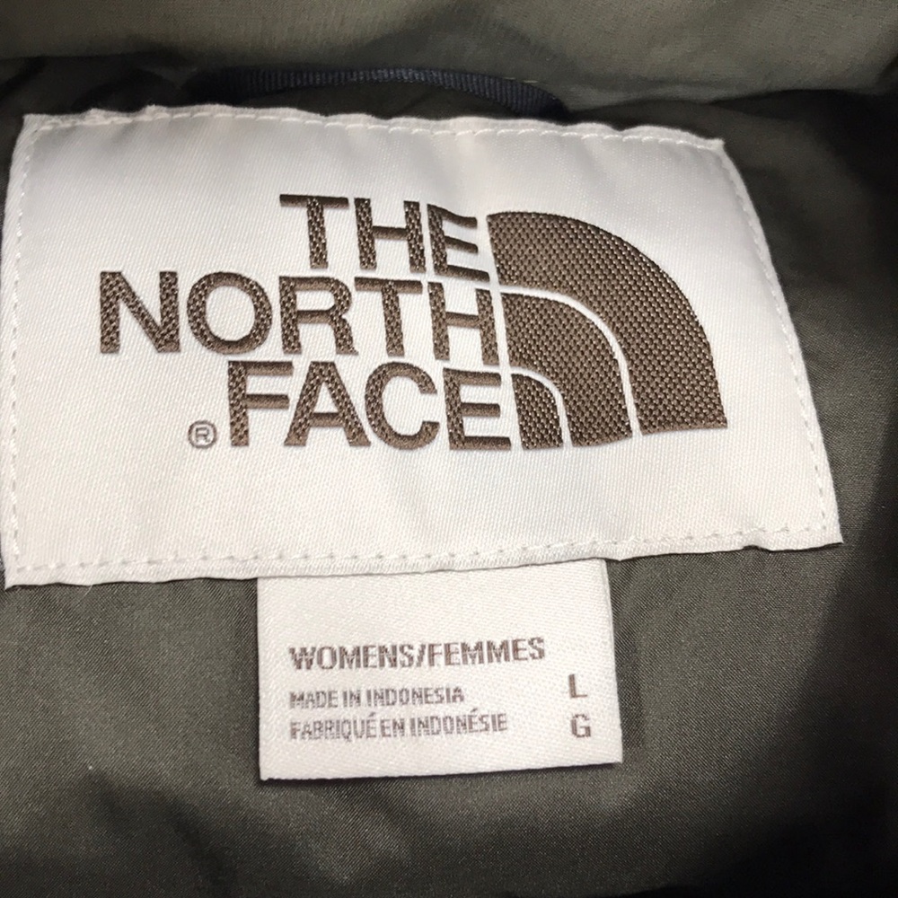The North Face Sierra Water Repellent Down Parka - Picture 5 of 11